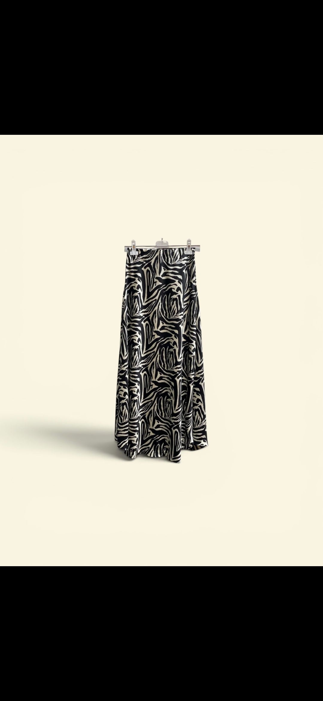 Zahara satin skirt