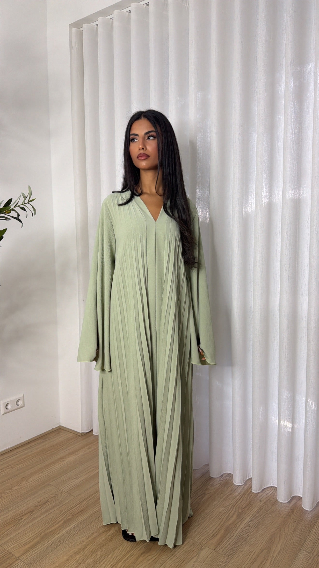 Layali Dress Minth