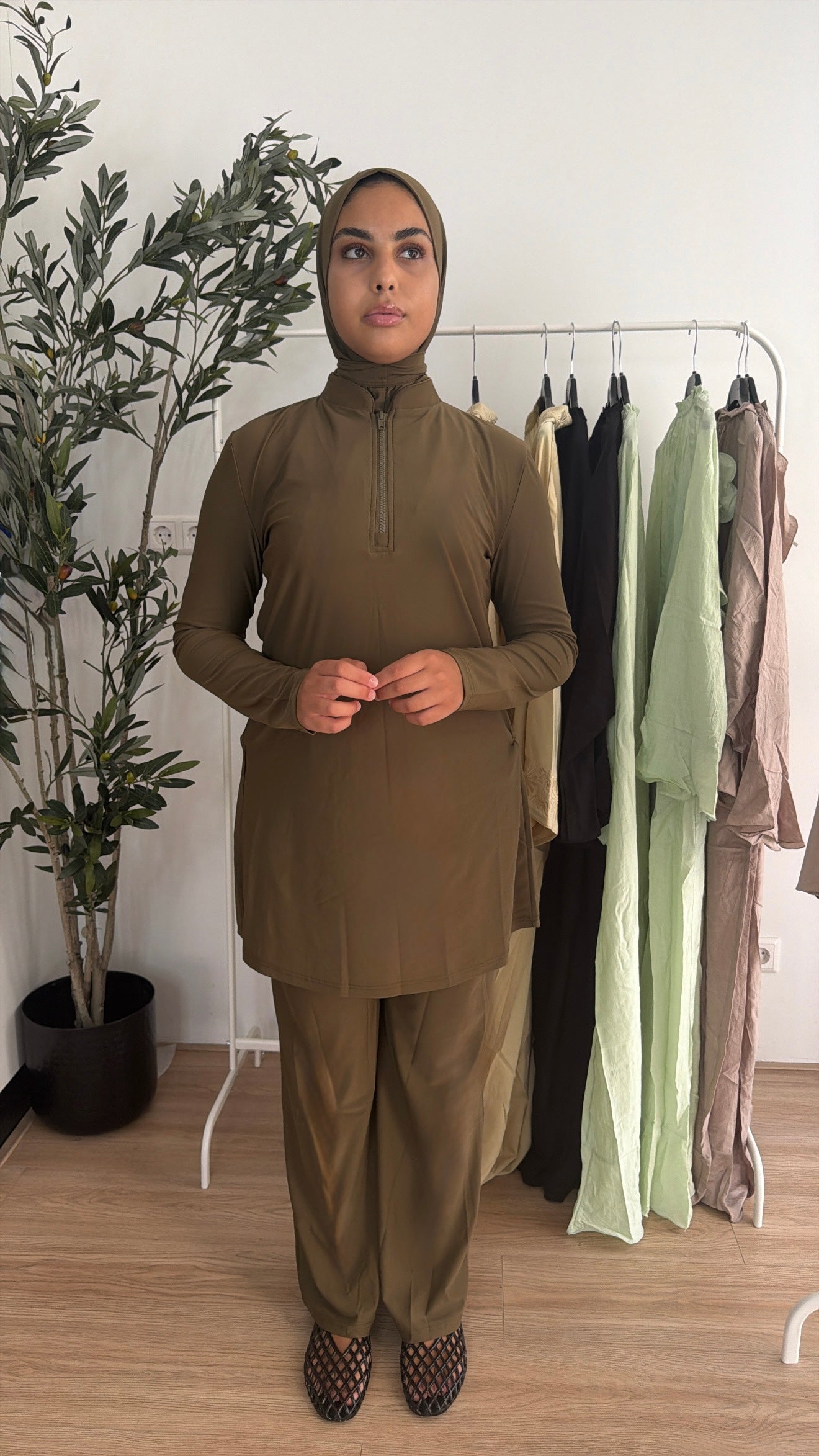 Essential Burkini Leaf Green