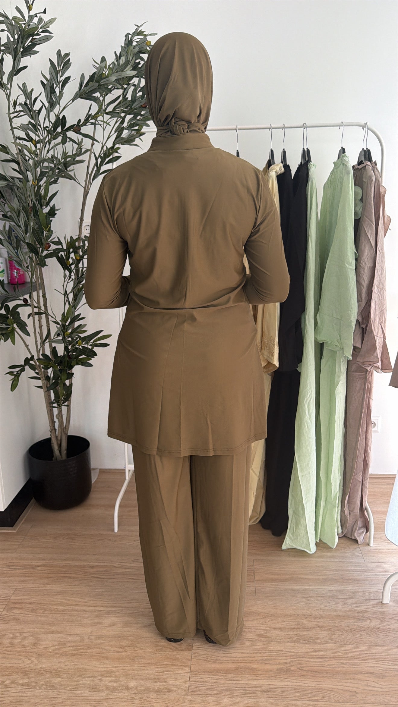 Essential Burkini Leaf Green